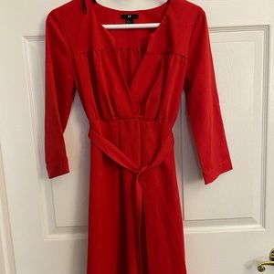 H&M red 3/4 sleeve dress